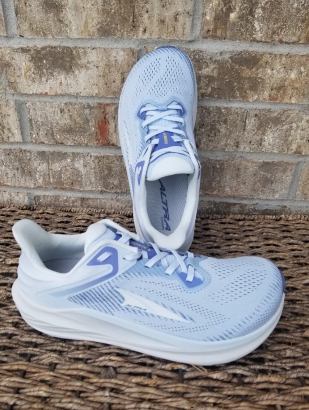 ALTRA Torin8 BLUE WHITE Running Shoe(Women 9)Comfort Walking Sneaker Wide ToeBox
